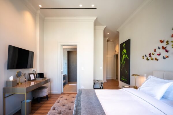 Premier Suite + Balcony — Nine Athens Hotel