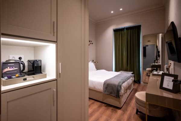 Cozy Suite — Nine Athens Hotel