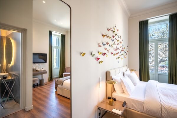 Grand Suite + Balcony — Nine Athens Hotel