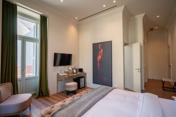 Grand Suite + Balcony — Nine Athens Hotel