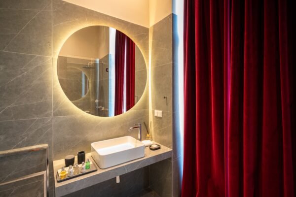 Grand Suite + Balcony — Nine Athens Hotel